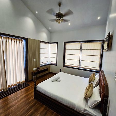 Premium Chalet Lonavala Exterior photo